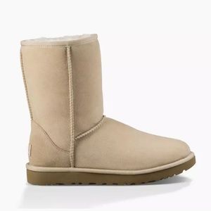 UGG Classic Short Boot